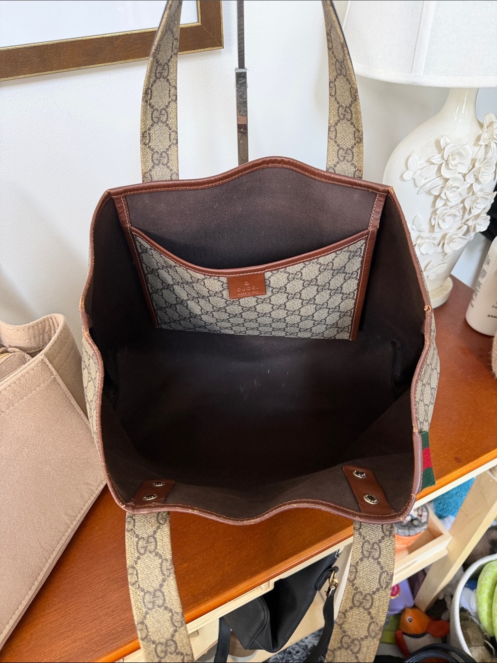Gucci Beige GG Coated Canvas Tote with Brown Leather Handles - Picture 4 of 16